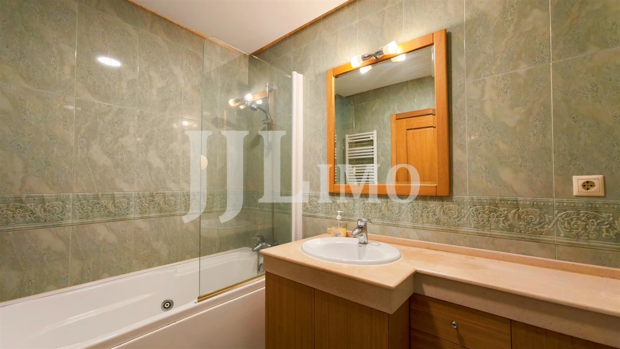 Apartamento T4 para Venda em Parque das Nações Foto 37