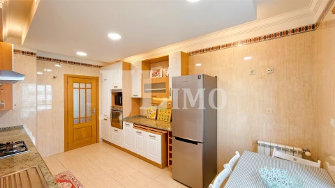 Apartamento T4 para Venda em Parque das Nações
