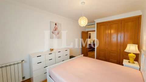 Apartamento T4 para Venda em Parque das Nações