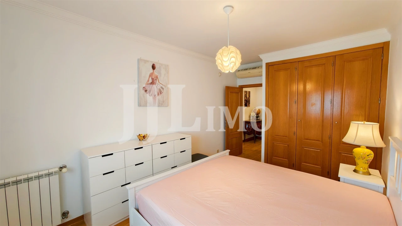 Apartamento T4 para Venda em Parque das Nações Foto 32