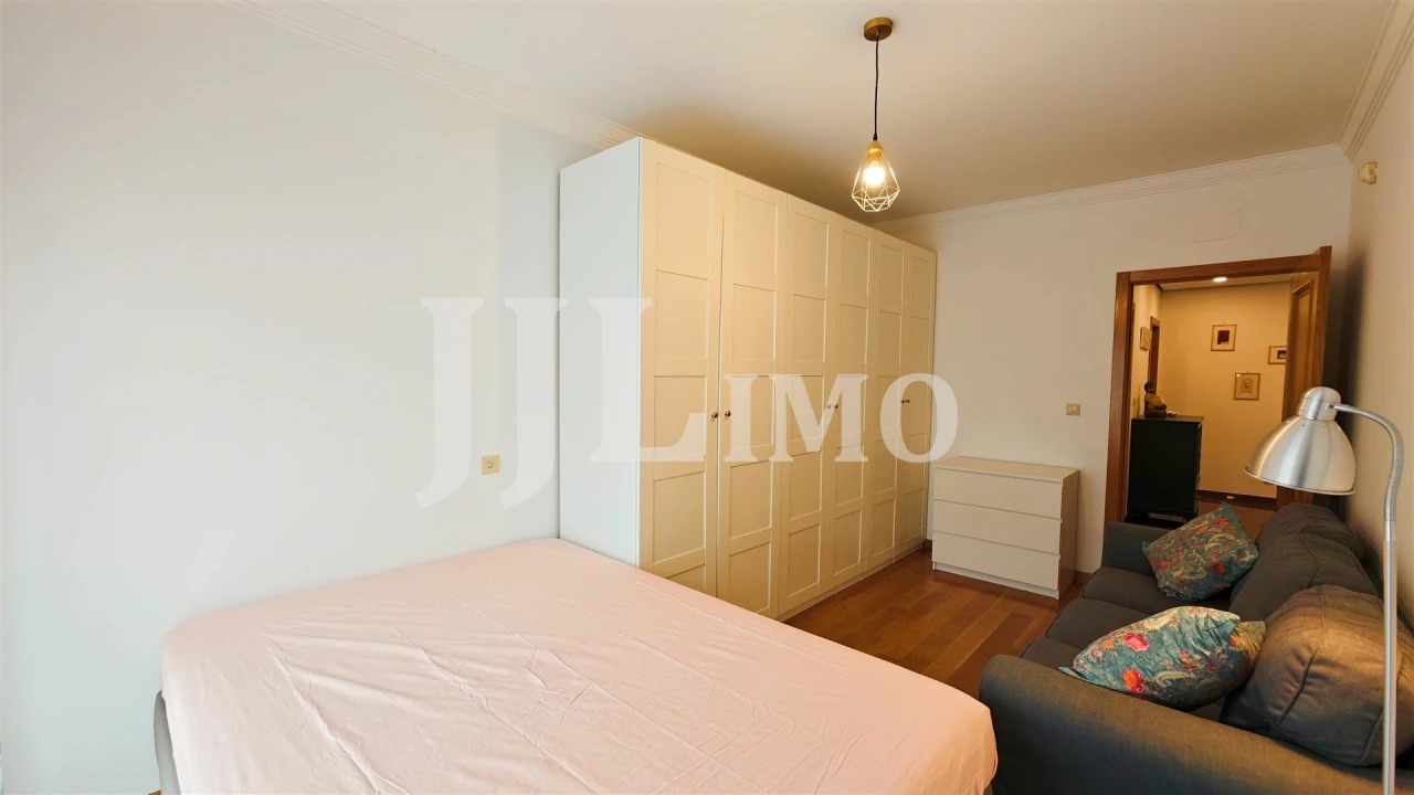 Apartamento T4 para Venda em Parque das Nações Foto 22