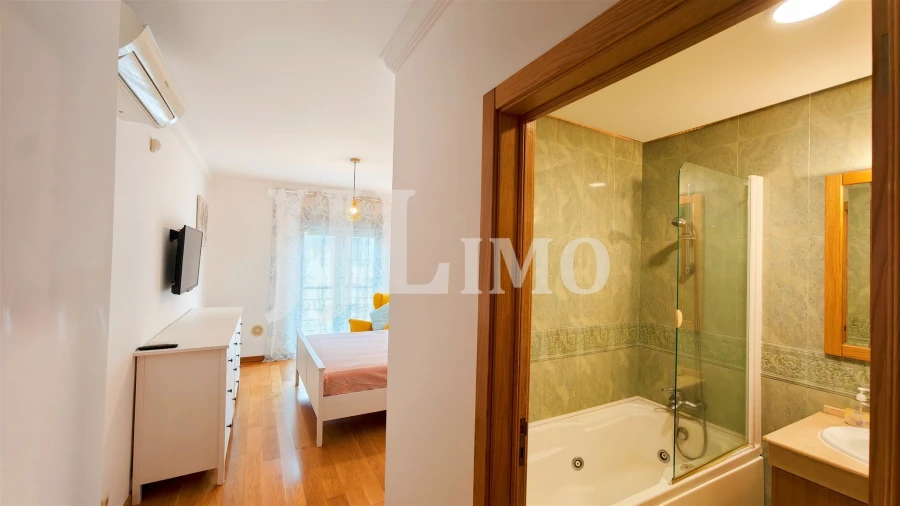 Apartamento T4 para Venda em Parque das Nações Foto 35