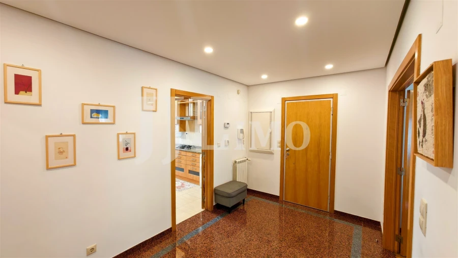 Apartamento T4 para Venda em Parque das Nações Foto 6