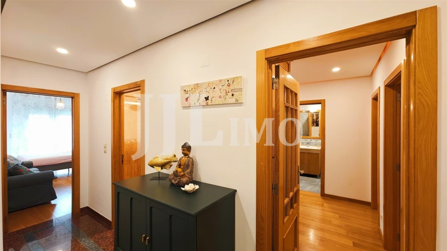 Apartamento T4 para Venda em Parque das Nações Foto 17