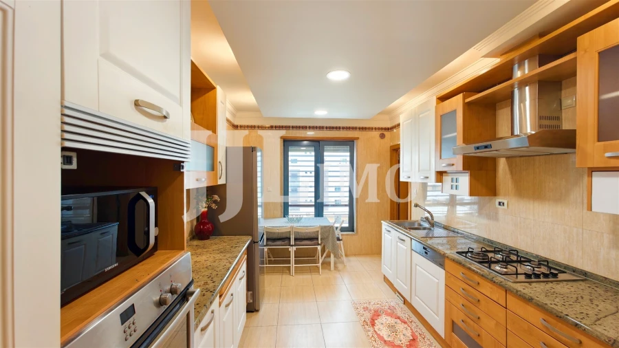 Apartamento T4 para Venda em Parque das Nações Foto 44