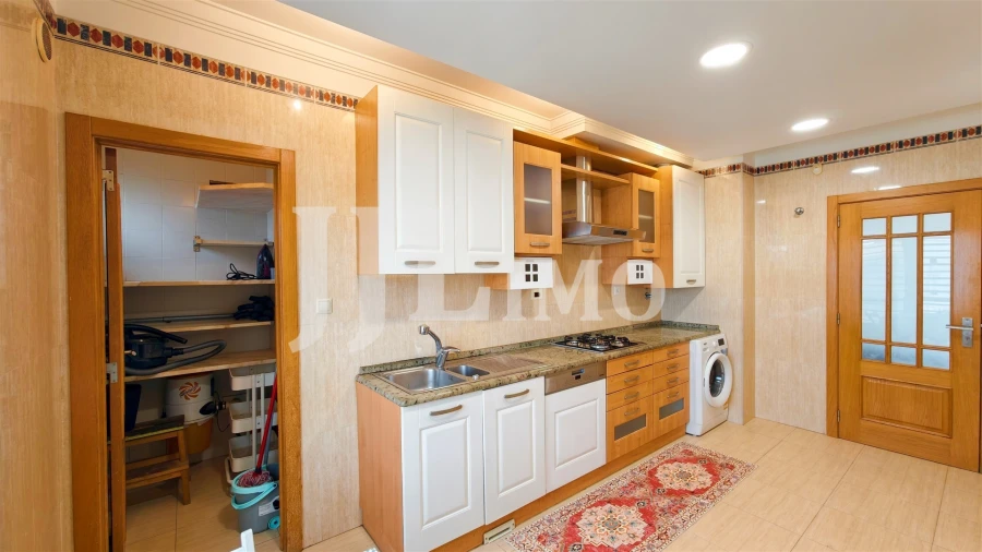 Apartamento T4 para Venda em Parque das Nações Foto 48