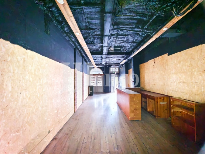 Loja para Arrendamento em Santo António Foto 7