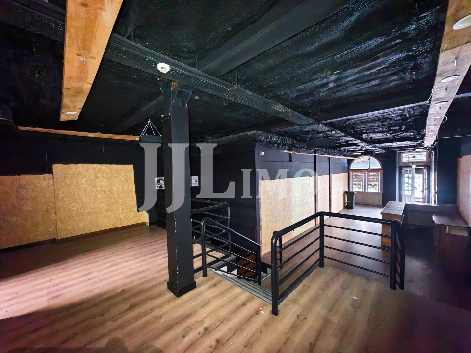 Loja para Arrendamento em Santo António Foto 10