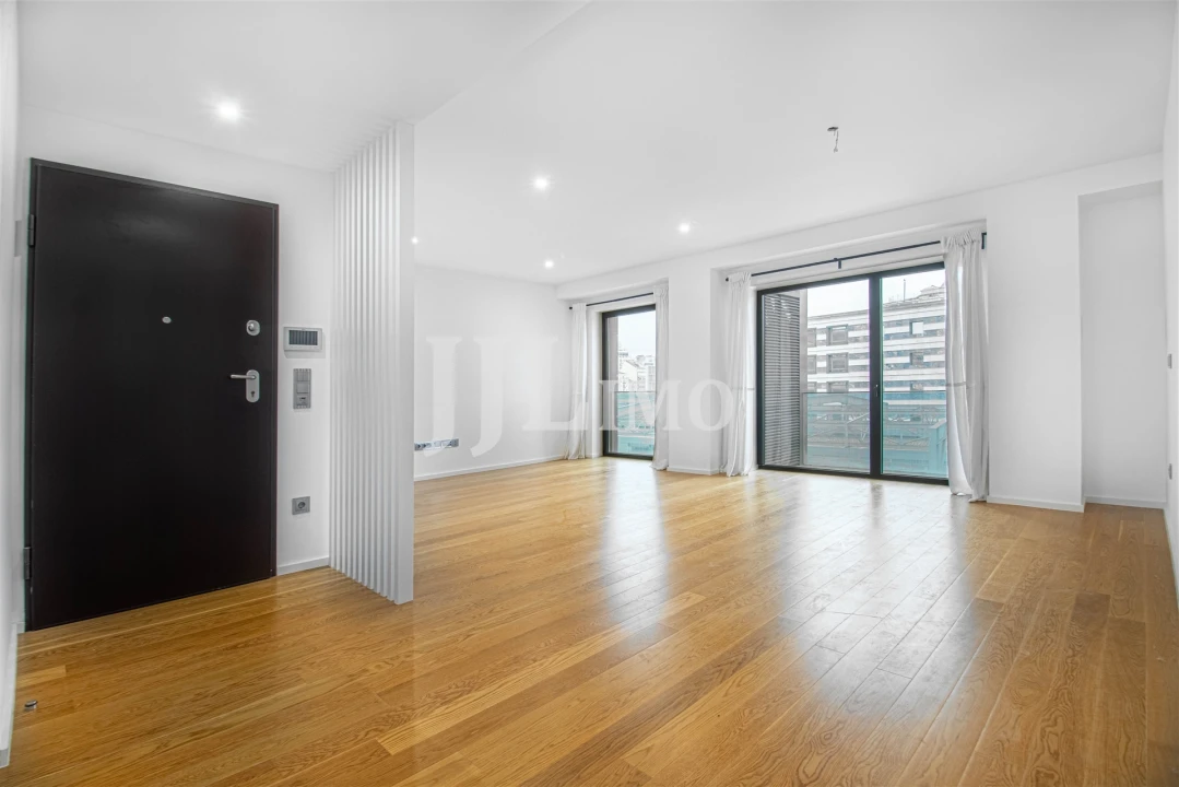Apartamento T3 para Venda em Avenidas Novas Foto 1