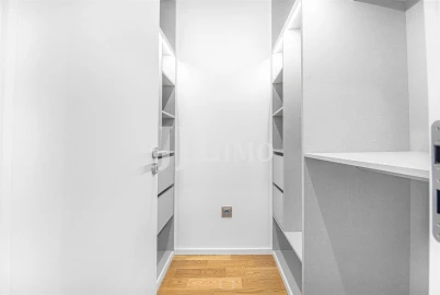 Apartamento T3 para Venda em Avenidas Novas
