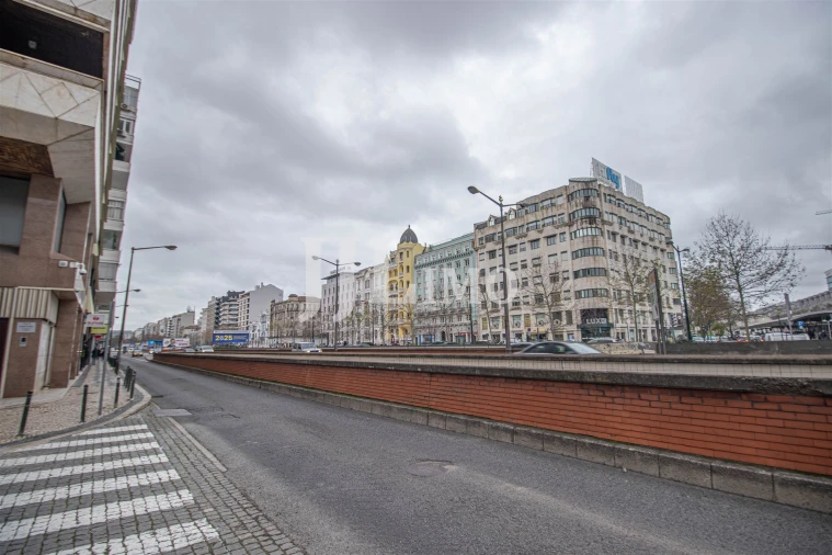 Apartamento T3 para Venda em Avenidas Novas Foto 30