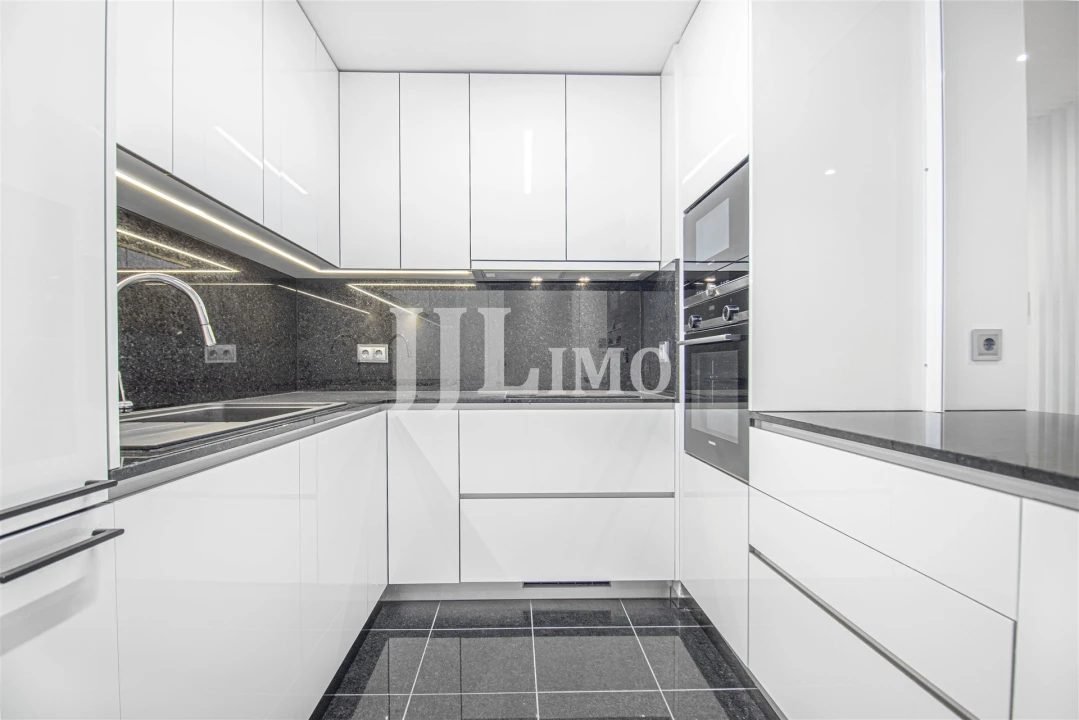 Apartamento T3 para Venda em Avenidas Novas Foto 17