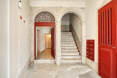 Apartamento T1 para Venda em Santa Maria Maior
