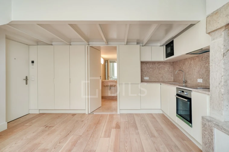 Apartamento T1 para Venda em Santa Maria Maior Foto 4