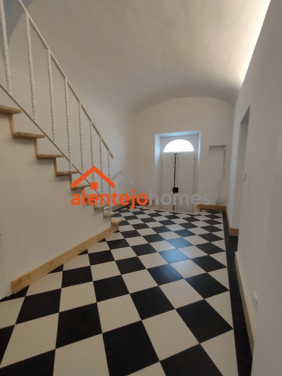 Moradia T3 para Venda em Arraiolos Foto 2