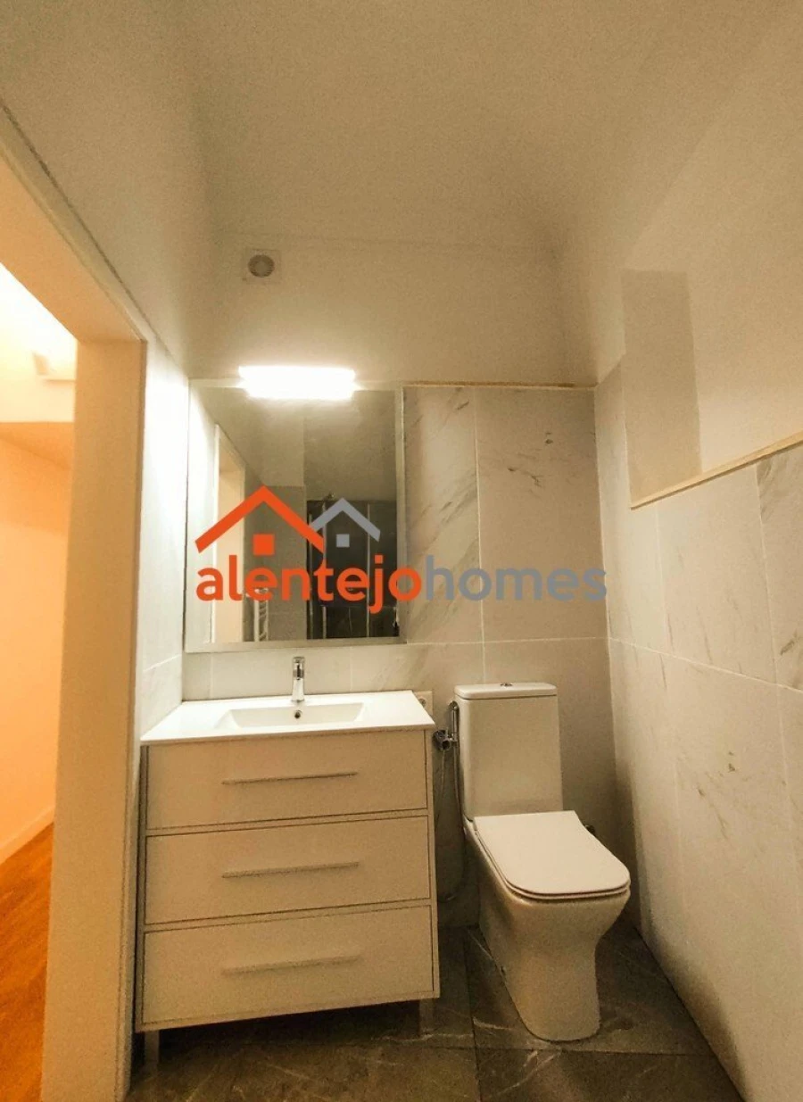 Moradia T3 para Venda em Arraiolos Foto 18