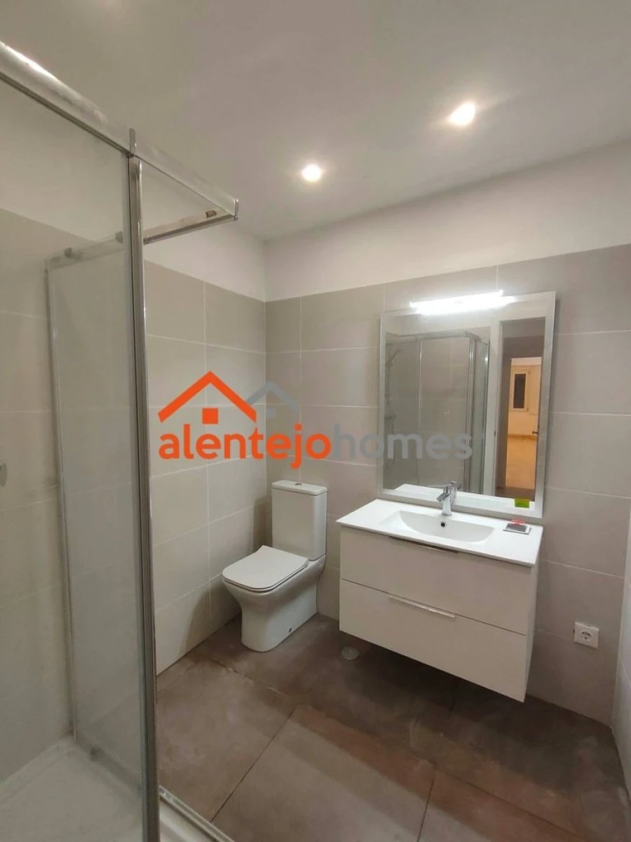 Moradia T3 para Venda em Arraiolos Foto 12