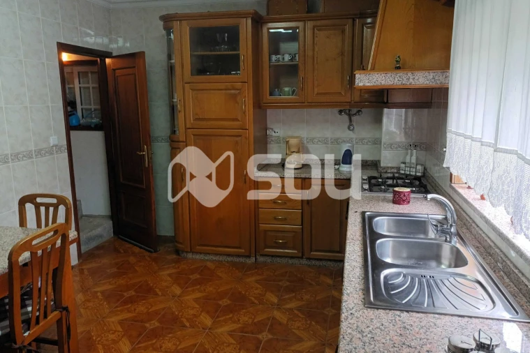 Moradia T3 para Venda em Quinchães Foto 5