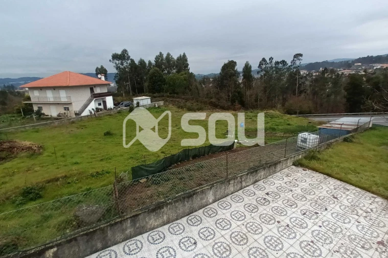 Moradia T3 para Venda em Quinchães Foto 17