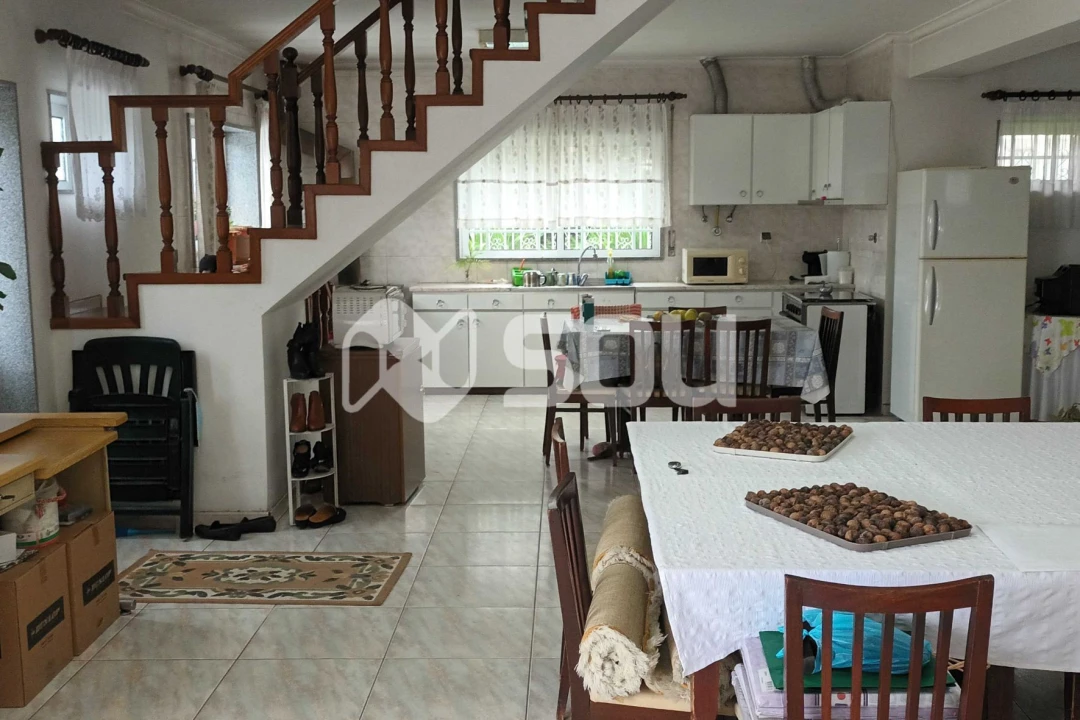 Moradia T3 para Venda em Quinchães Foto 8