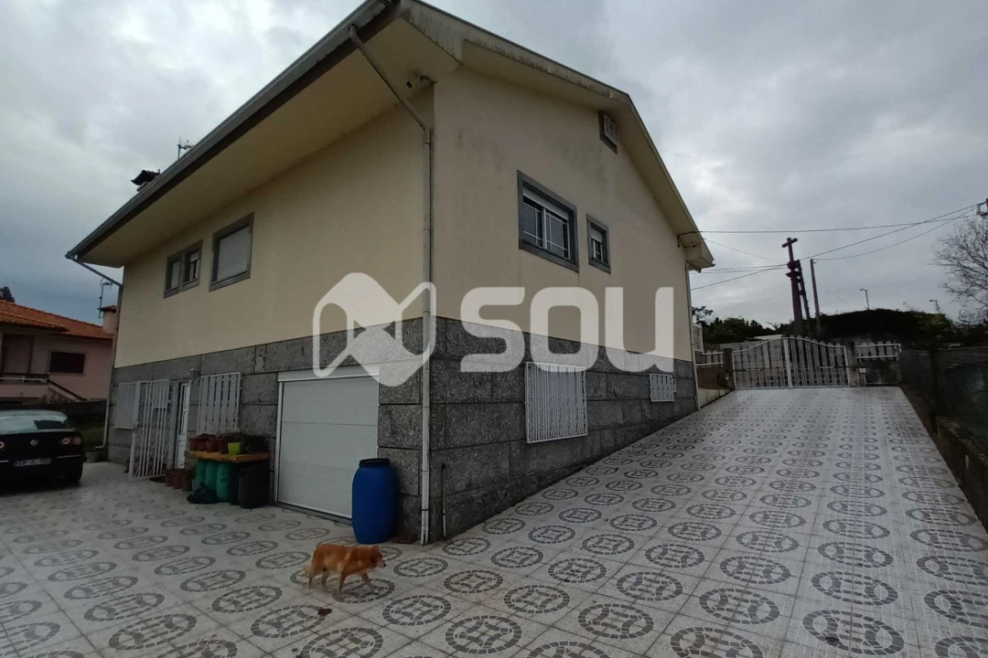 Moradia T3 para Venda em Quinchães Foto 4