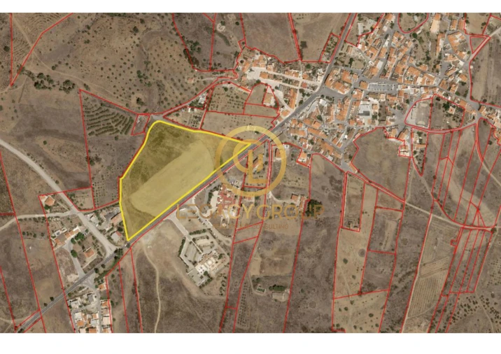 Terreno para Venda em Azinhal Foto 2