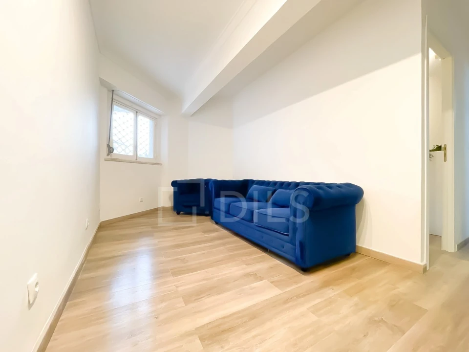 Apartamento T2 para Venda em Algés, Linda-A-Velha e Cruz Quebrada-Dafundo Foto 3