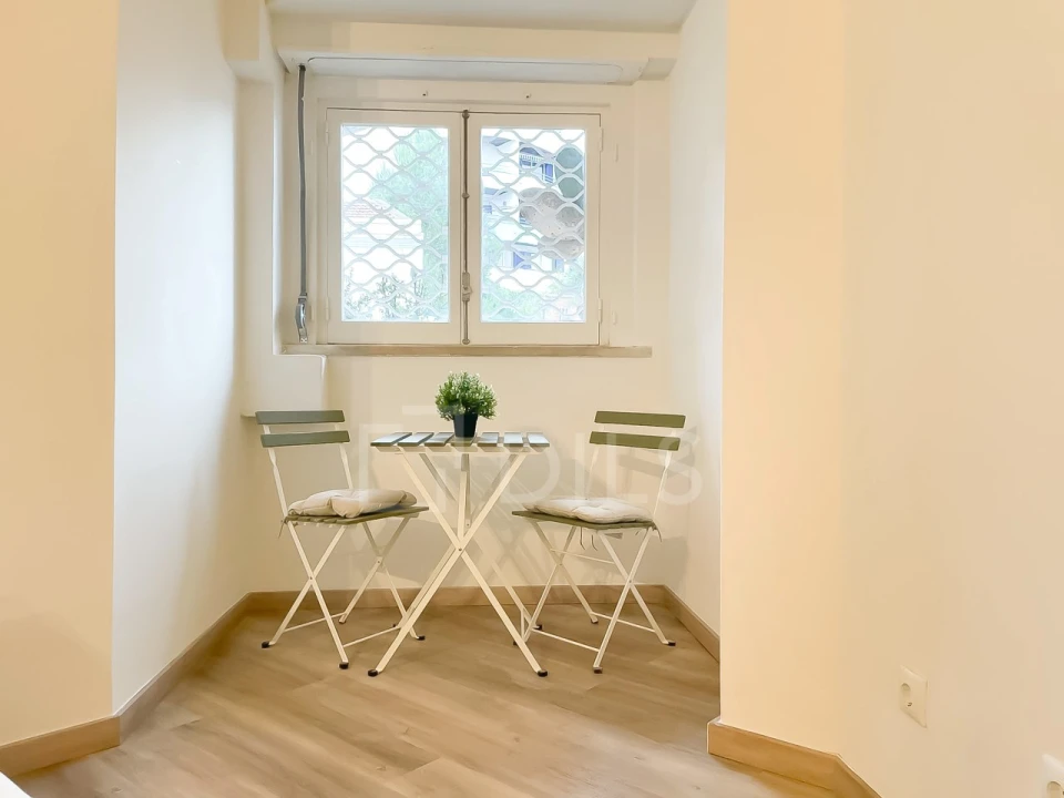 Apartamento T2 para Venda em Algés, Linda-A-Velha e Cruz Quebrada-Dafundo Foto 17