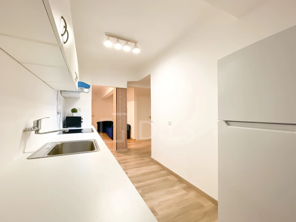 Apartamento T2 para Venda em Algés, Linda-A-Velha e Cruz Quebrada-Dafundo Foto 2