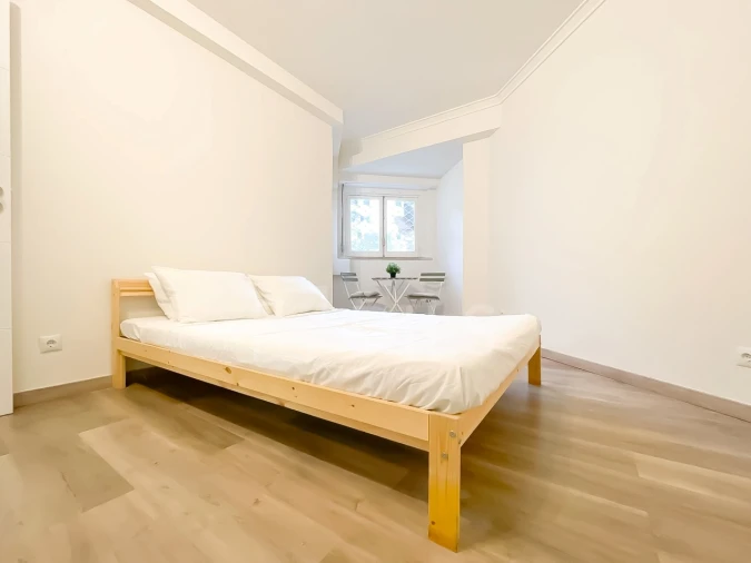 Apartamento T2 para Venda em Algés, Linda-A-Velha e Cruz Quebrada-Dafundo Foto 4