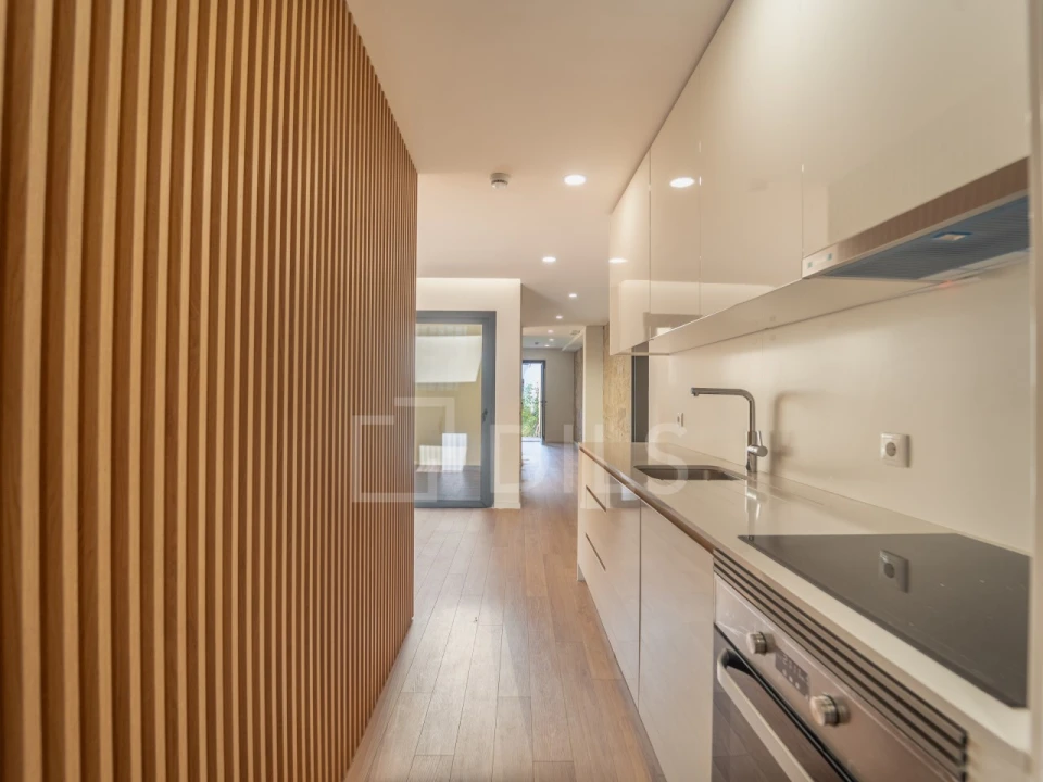 Apartamento T1 para Venda em Cedofeita, Santo Ildefonso, Sé, Miragaia, São Nicolau e Vitória Foto 8