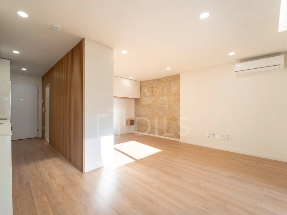 Apartamento T1 para Venda em Cedofeita, Santo Ildefonso, Sé, Miragaia, São Nicolau e Vitória Foto 6