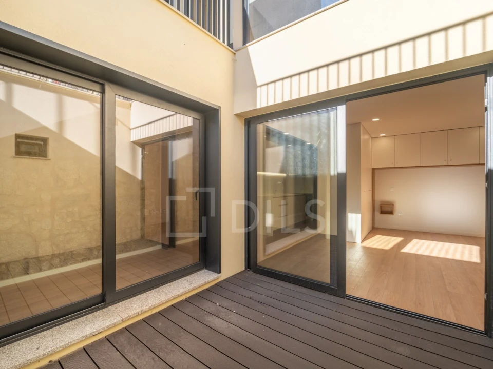 Apartamento T1 para Venda em Cedofeita, Santo Ildefonso, Sé, Miragaia, São Nicolau e Vitória Foto 11