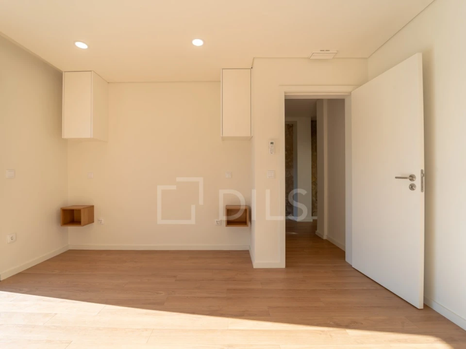 Apartamento T1 para Venda em Cedofeita, Santo Ildefonso, Sé, Miragaia, São Nicolau e Vitória Foto 15