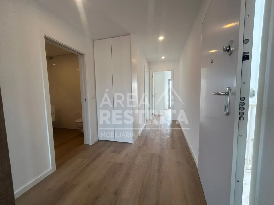 Apartamento T2 para Venda em Quinta do Conde Foto 16