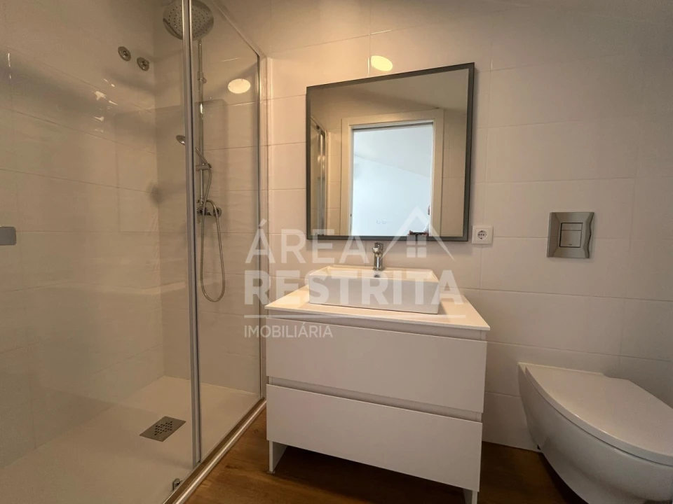 Apartamento T2 para Venda em Quinta do Conde Foto 17