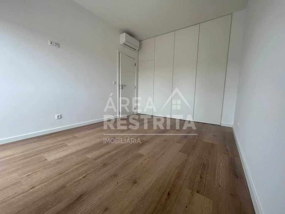 Apartamento T2 para Venda em Quinta do Conde Foto 22