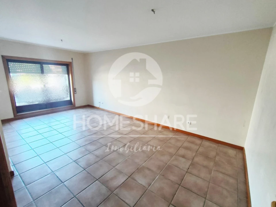 Apartamento T2 para Venda em Valongo Foto 1