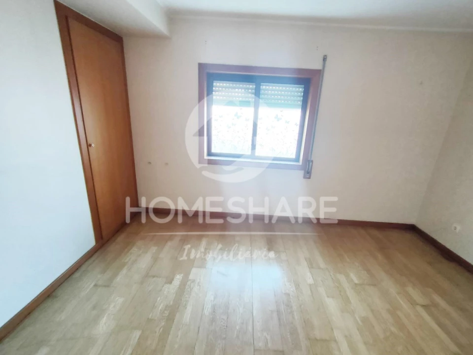 Apartamento T2 para Venda em Valongo Foto 19