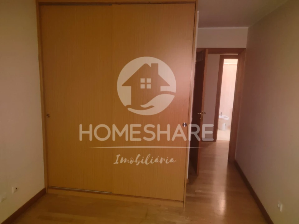 Apartamento T2 para Venda em Valongo Foto 22