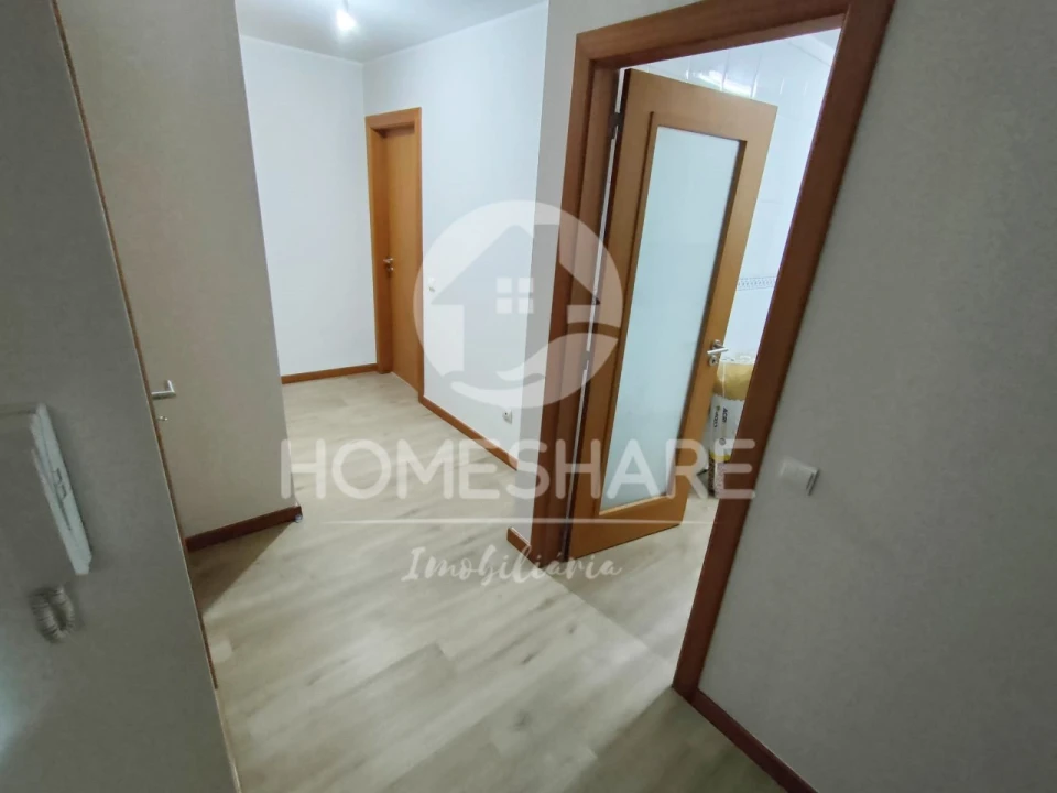 Apartamento T2 para Venda em Valongo Foto 3