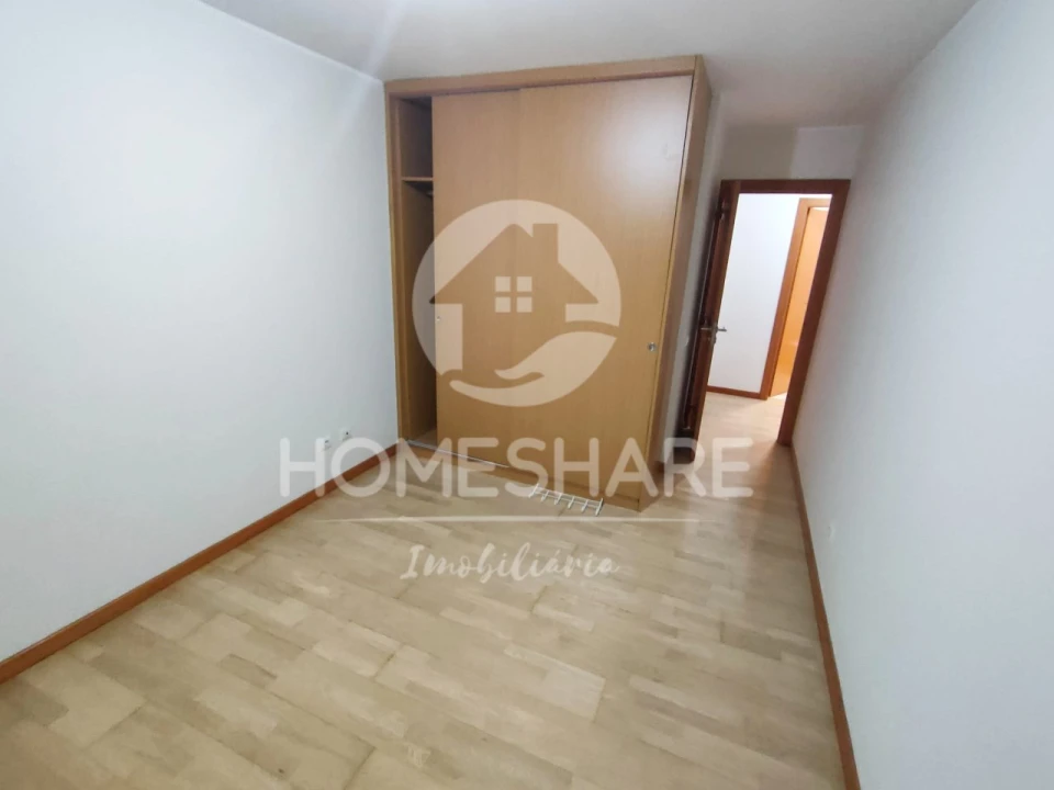 Apartamento T2 para Venda em Valongo Foto 4