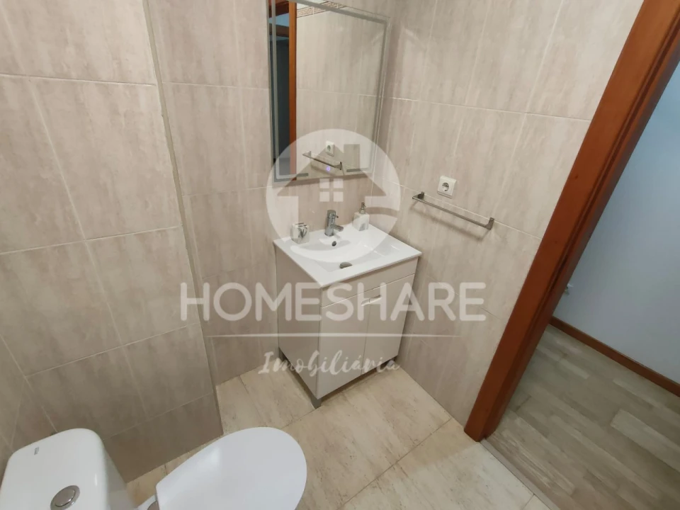 Apartamento T2 para Venda em Valongo Foto 6