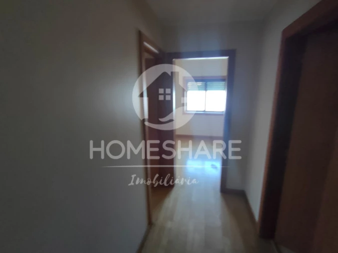 Apartamento T2 para Venda em Valongo Foto 16