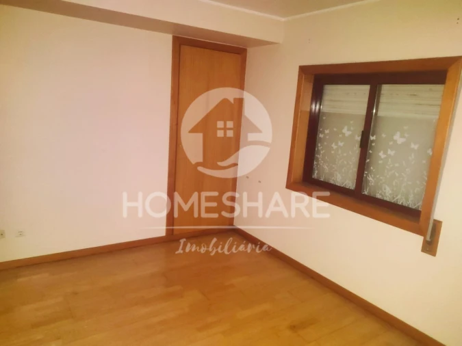 Apartamento T2 para Venda em Valongo Foto 18