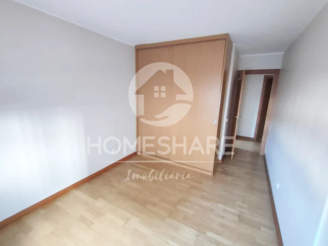 Apartamento T2 para Venda em Valongo Foto 21