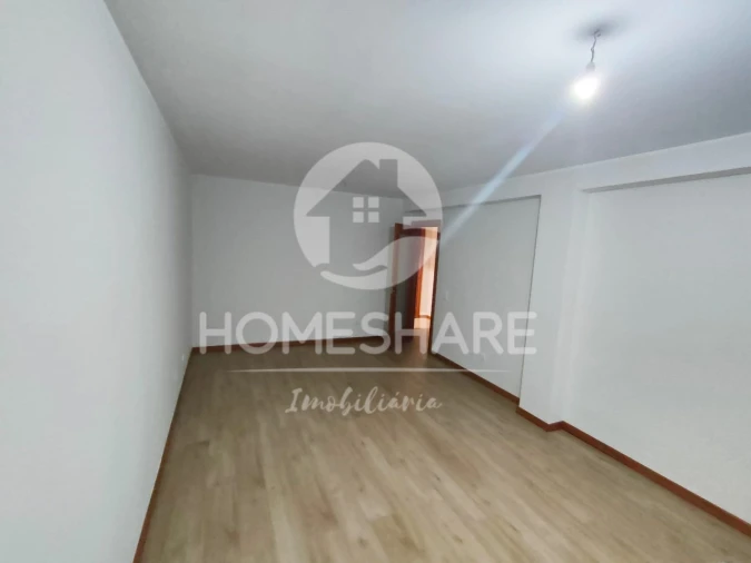 Apartamento T2 para Venda em Valongo Foto 2