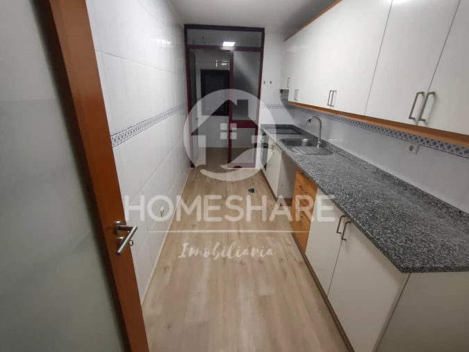 Apartamento T2 para Venda em Valongo Foto 9