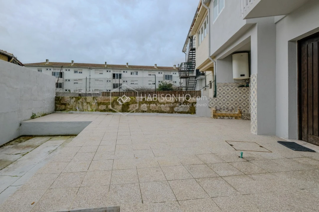 Moradia T3 para Venda em Campanhã Foto 11