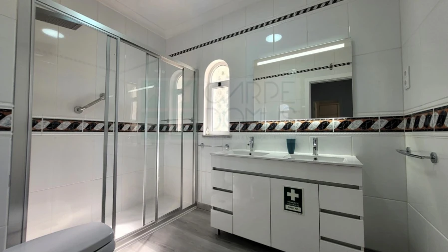 Apartamento T1 para Venda em Tavira (Santa Maria e Santiago) Foto 9